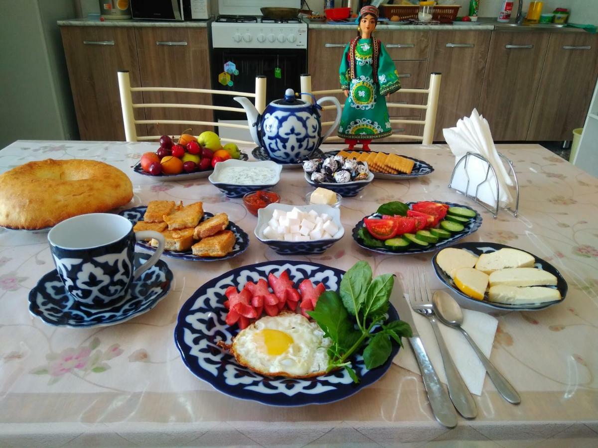 Hostel Bukhara Gold Tashkent Bagian luar foto