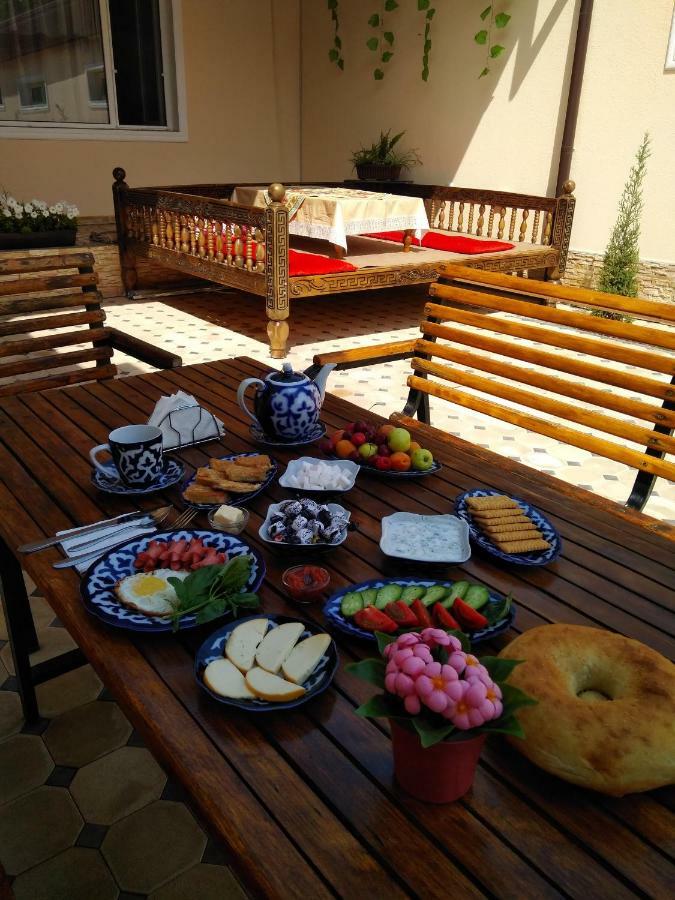 Hostel Bukhara Gold Tashkent Bagian luar foto